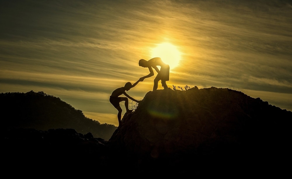 13 Bible Verses about Serving Others (Learn to Act like Jesus Here!)